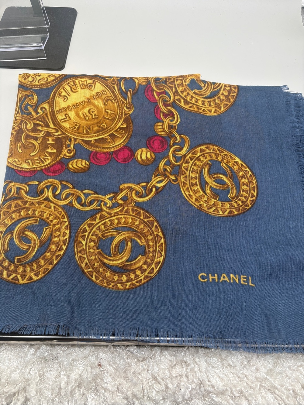 Vintage Chanel Rue Cambon 31 Coin Chain CC Logo Blue Gold Scarf